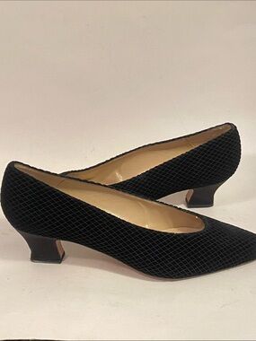 Proxy Spain VTG Black Textured Suede Low Kitten Heel Pumps 8.5N